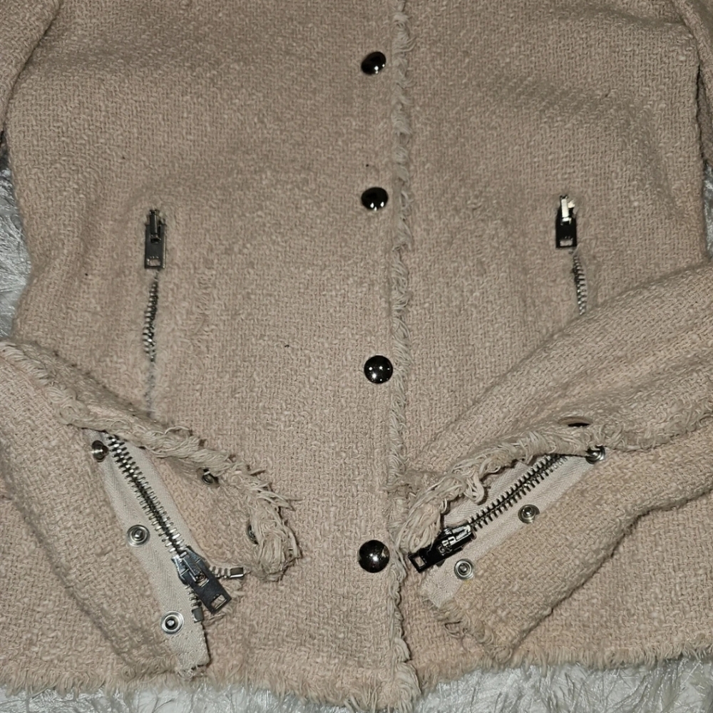 Iro Jacket - Picture 2 of 11